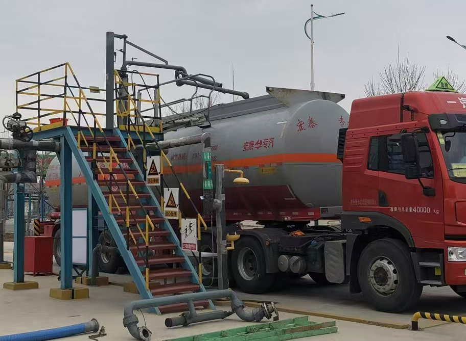 ����A(y��)��Һ��ж܇(ch��)�Q�ܵ�й©��